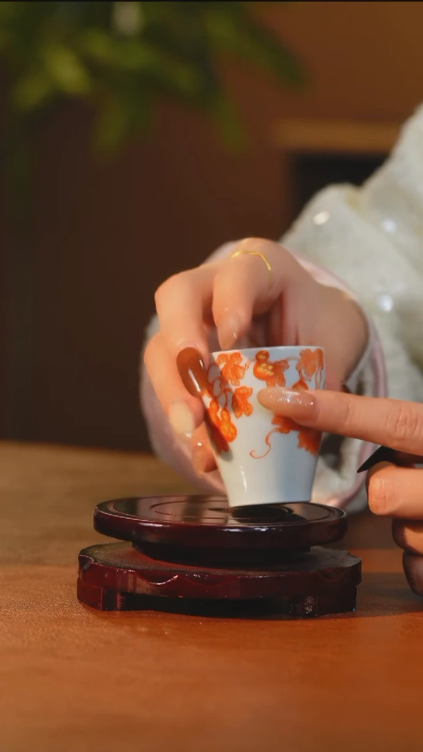 立勤堂矾红葫芦小杯