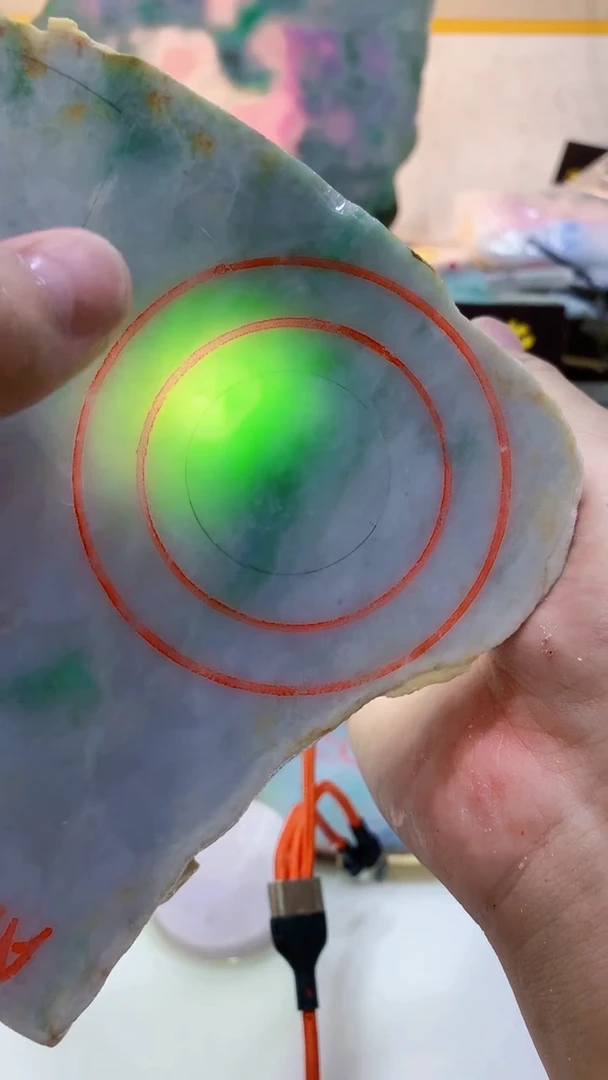 翡翠裸石0林0翡翠珠宝071