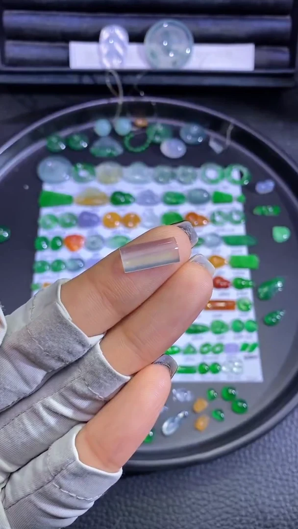 未镶嵌挂件翡翠柱子