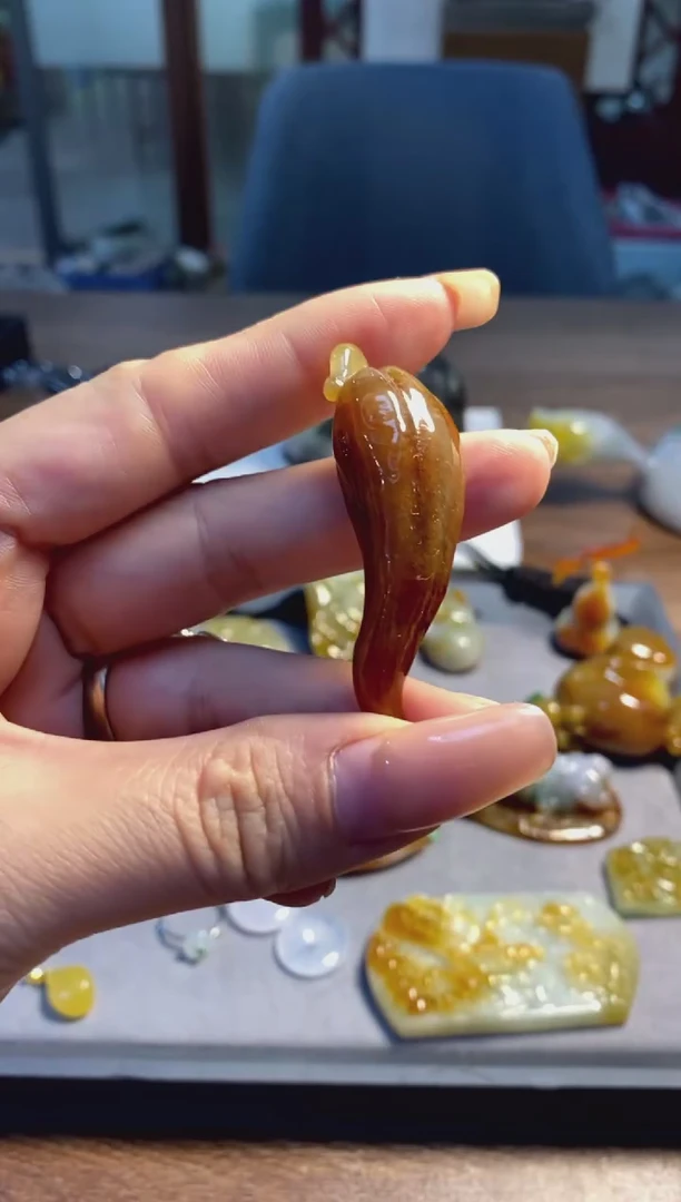 翡翠未镶嵌颈饰翡翠红翡辣椒