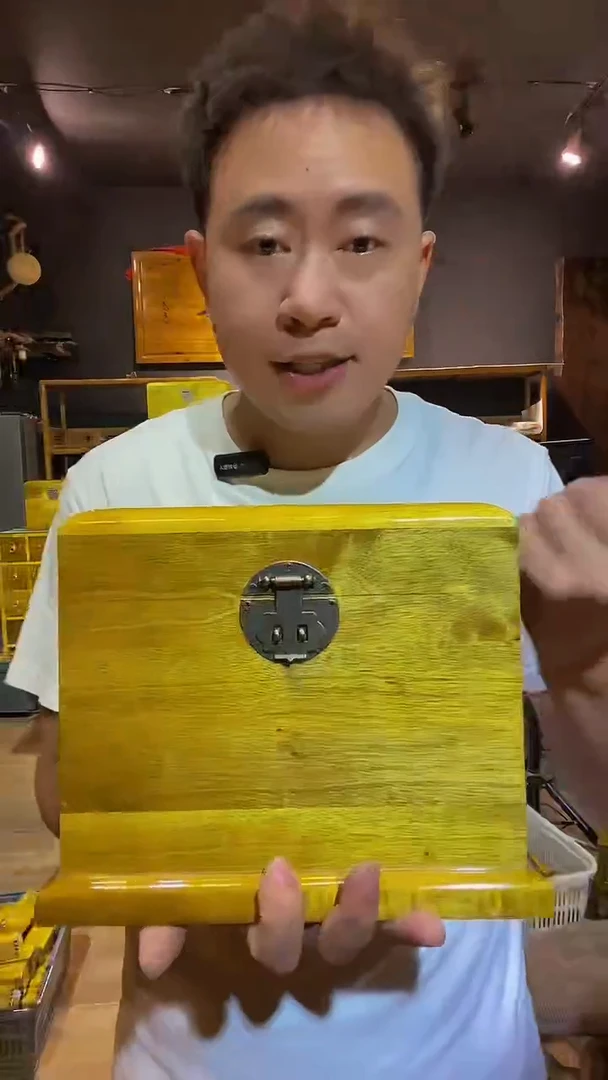木金丝楠木制品箱子23*18*20