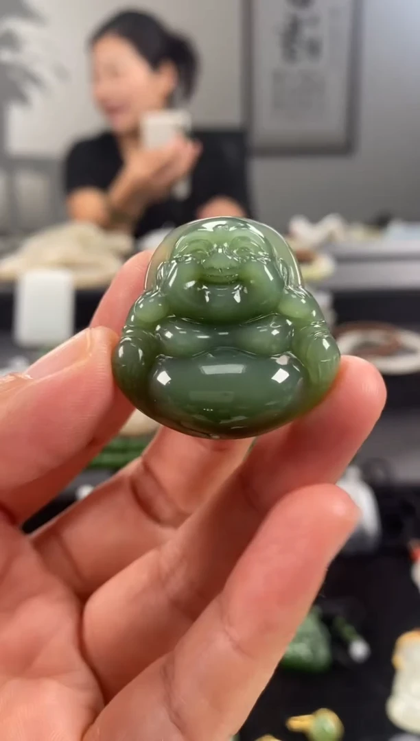 颈饰未镶嵌和田玉精品佛公