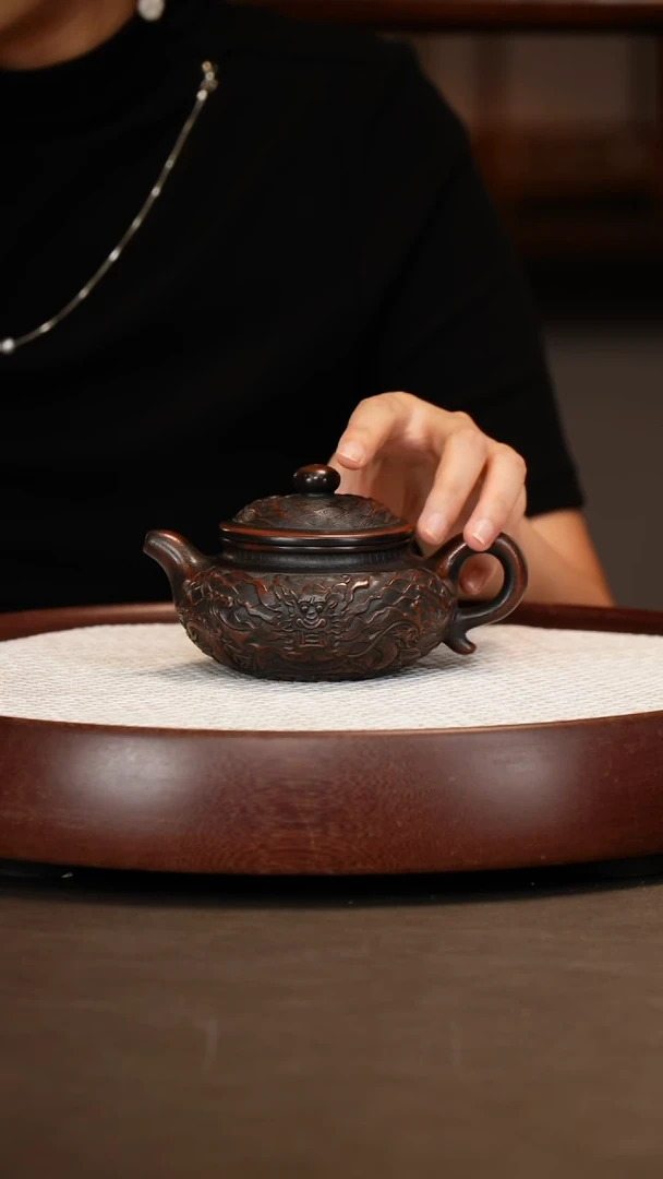 茶壶紫砂【鲍宜明】红木烧仿古230c