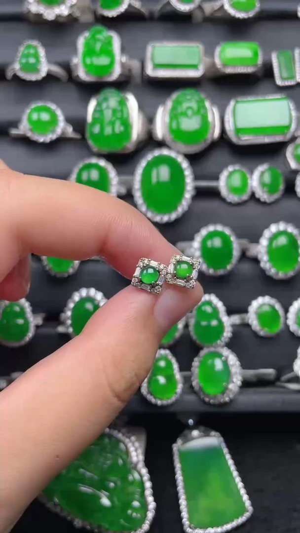 银S925镶嵌翡翠耳钉翡翠