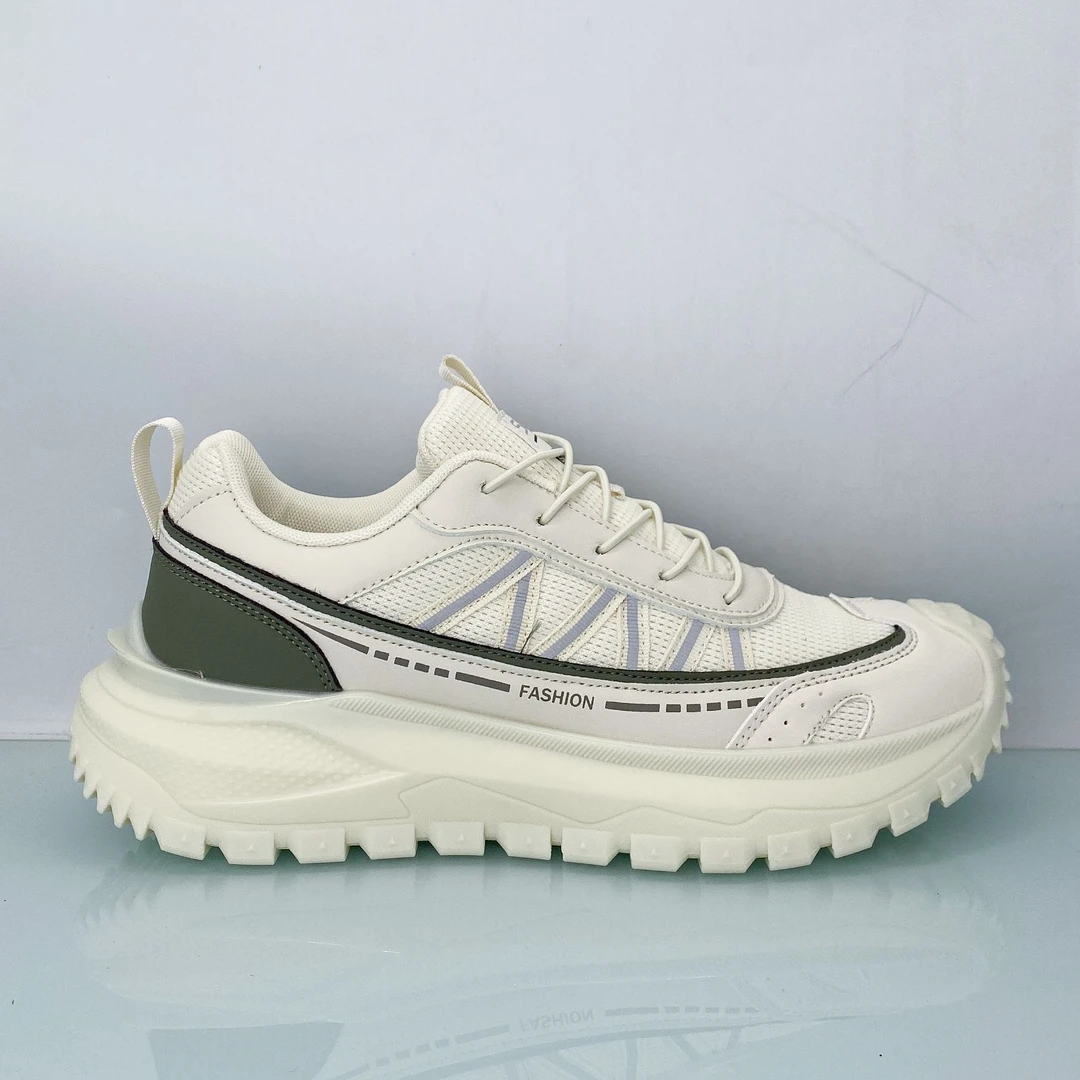 【一森家】新款减震回弹轻便时尚户外潮流跑步运动鞋5526