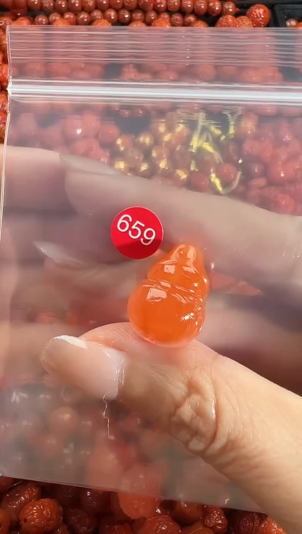 颈饰未镶嵌南红玛瑙1