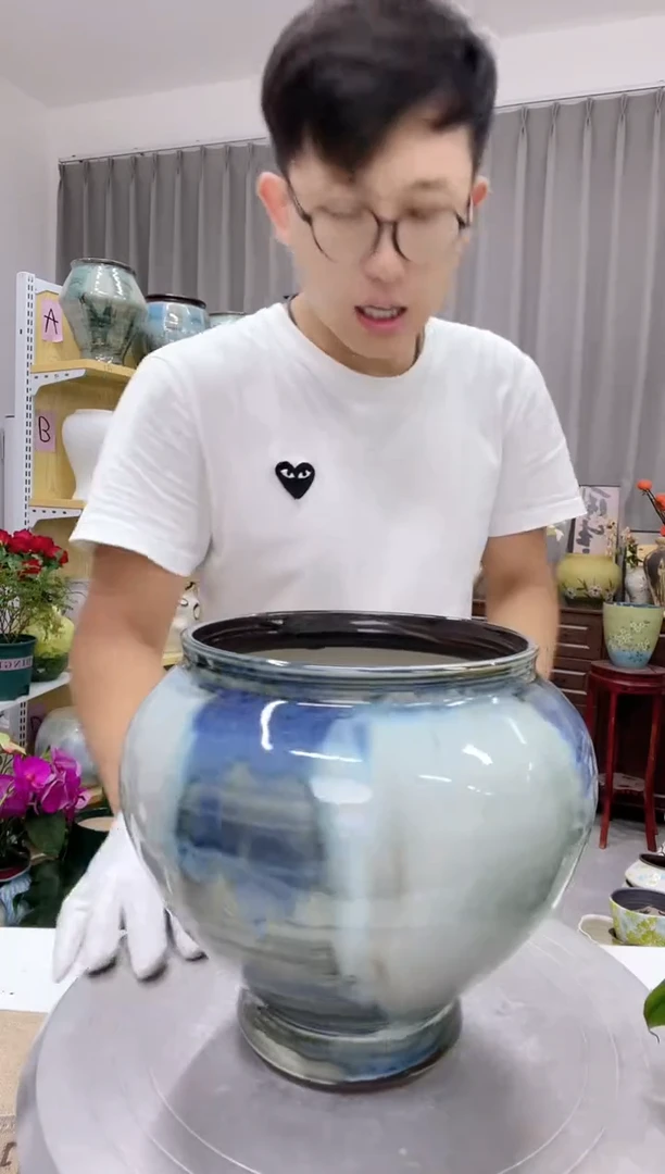 陶瓷花盆 8.7  微瑕 底部高温开裂 磕碰