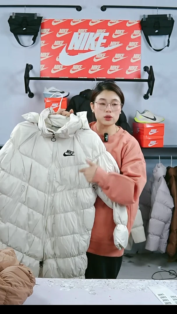 2885闪购编码运动衣以直播间过款为准尺码L