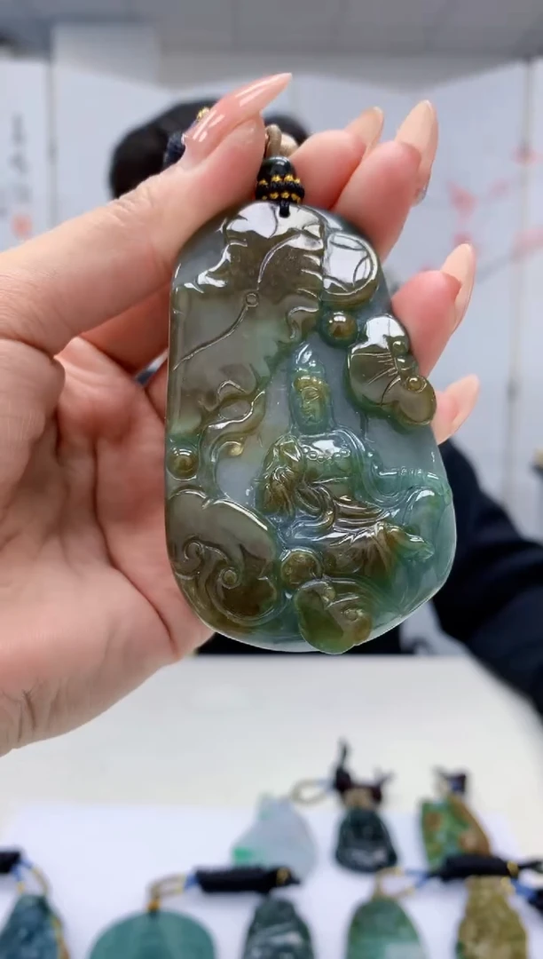 【闪购商品】定制翡翠未镶嵌4917MM-毛货挂件6