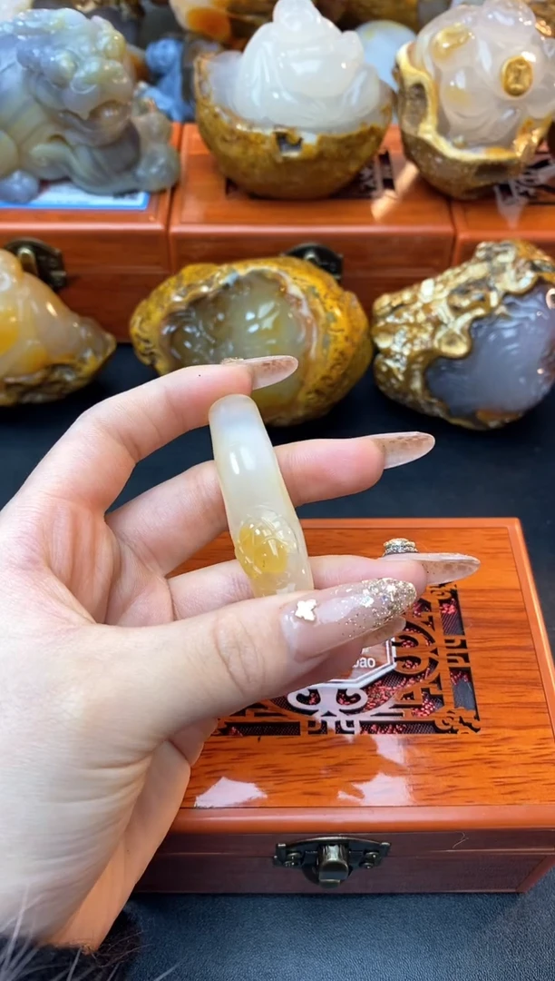 【闪购商品】玛瑙/玉髓珠宝奇石未镶嵌0