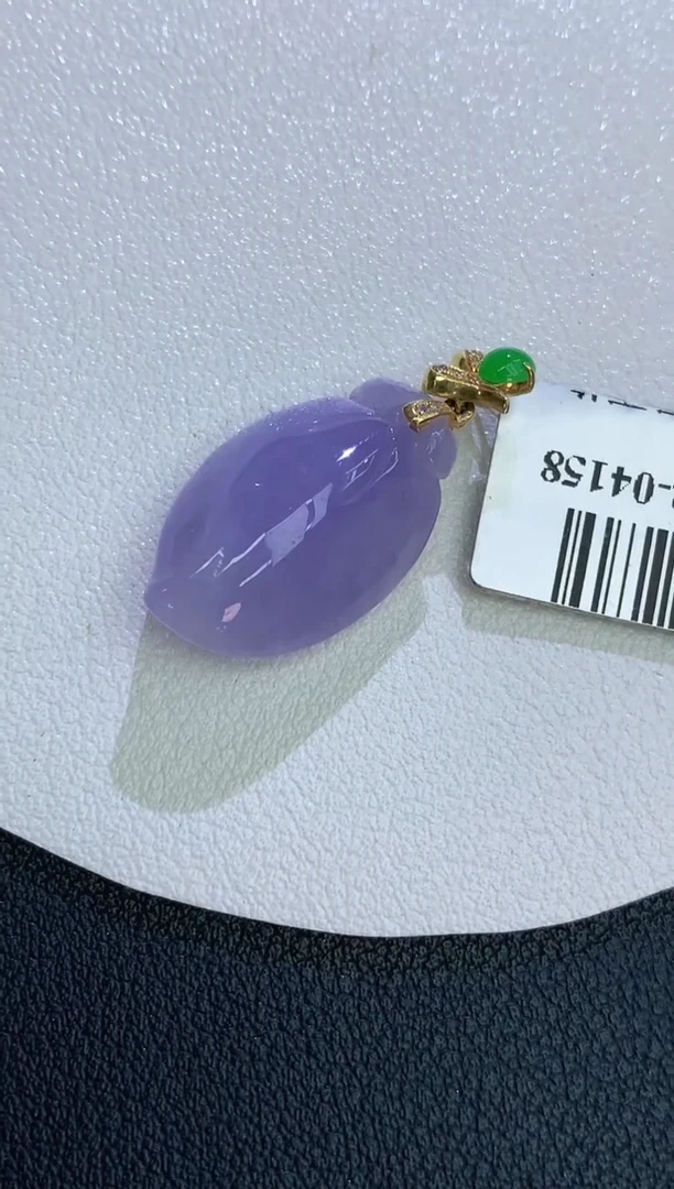 颈饰18K金镶嵌翡翠赠礼盒证书 麦麦