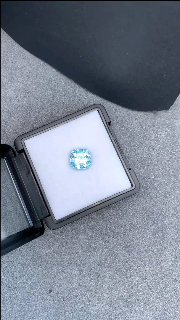 【闪购商品】海蓝宝石裸石未镶嵌6.91克拉