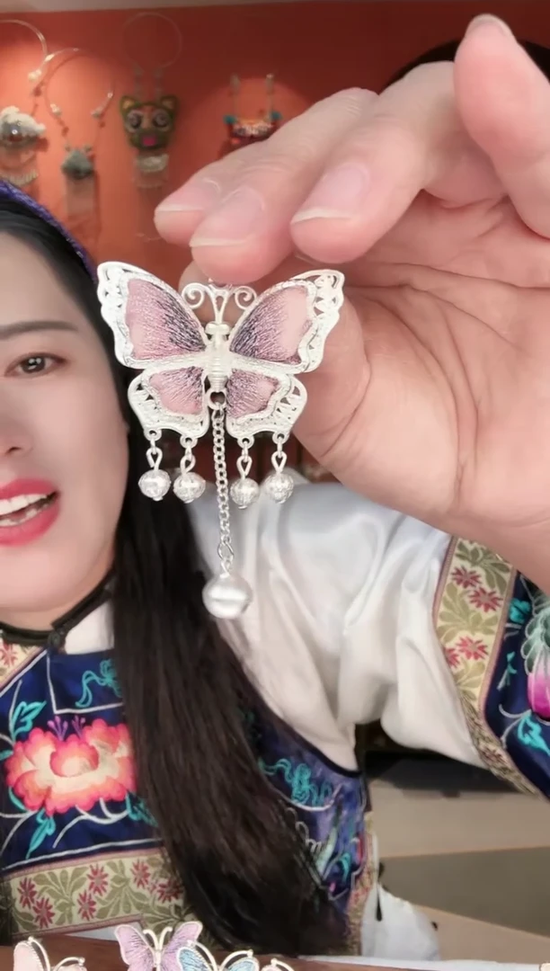 非遗手工刺绣吊坠48