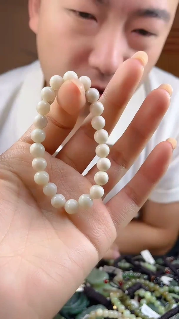 和田玉未镶嵌颈饰多样性发货，拍一发一