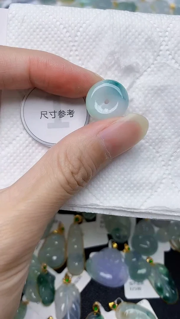 颈饰未镶嵌翡翠天然A货翡翠