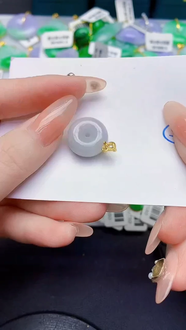 颈饰未镶嵌翡翠缅甸天然翡翠A货