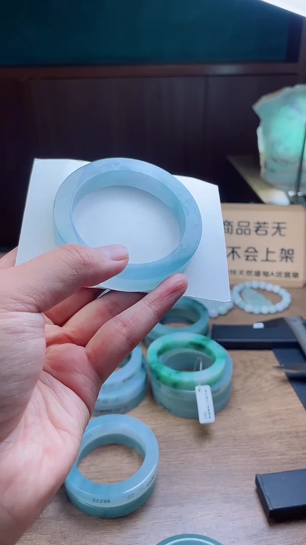 定制翡翠手镯未镶嵌定制