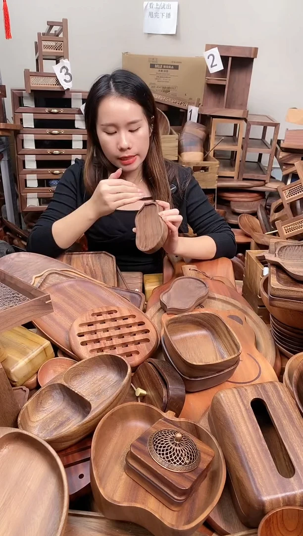木 北美黑胡桃木葫芦形小底座