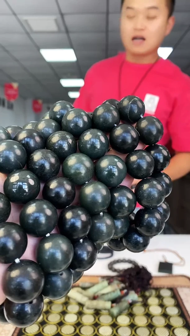 岫岩河磨玉（透闪石质玉）未镶嵌挂件多样性随机发一 20瑕疵