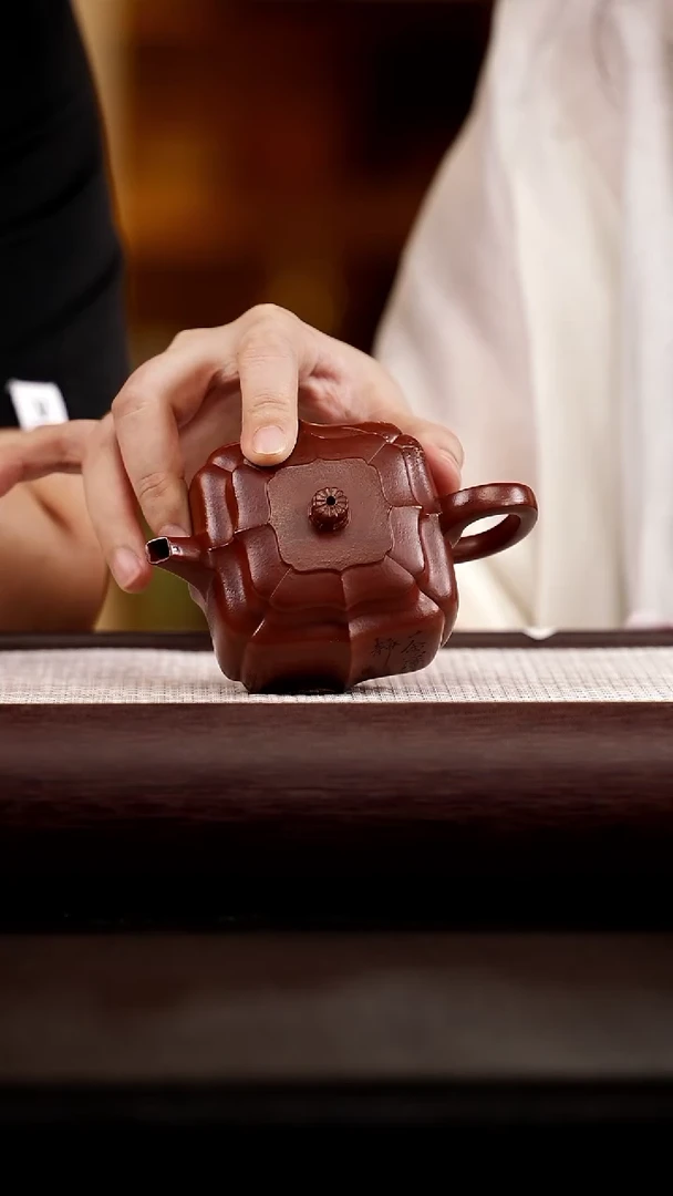 茶壶紫砂王正红 【筋纹德钟】 寅春朱泥