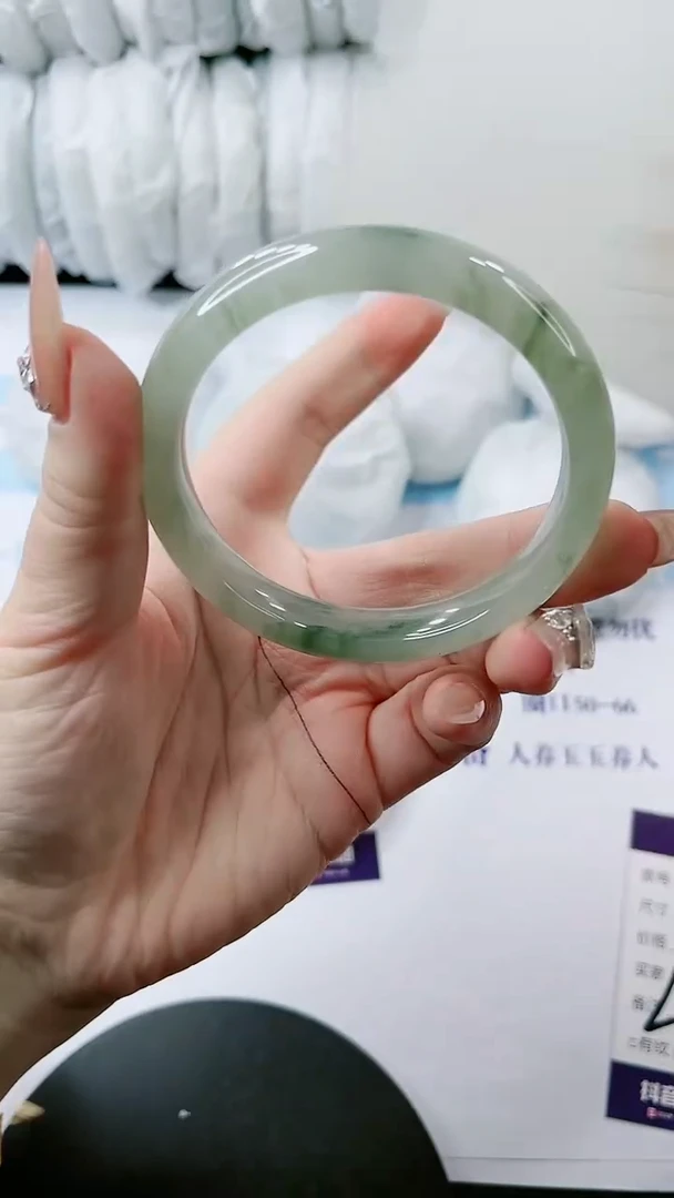 【闪购商品】石英质玉手镯未镶嵌多样性发货L133