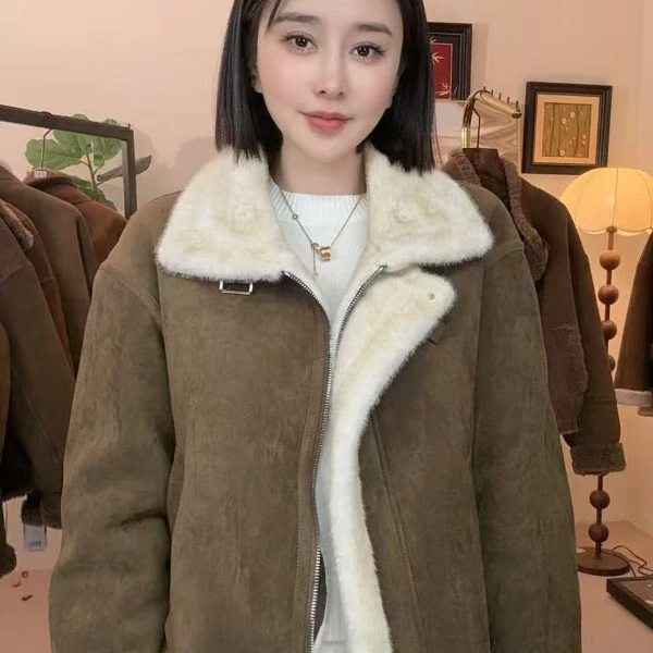 2026 设计师新款冬季女款时尚百搭休闲大码外套