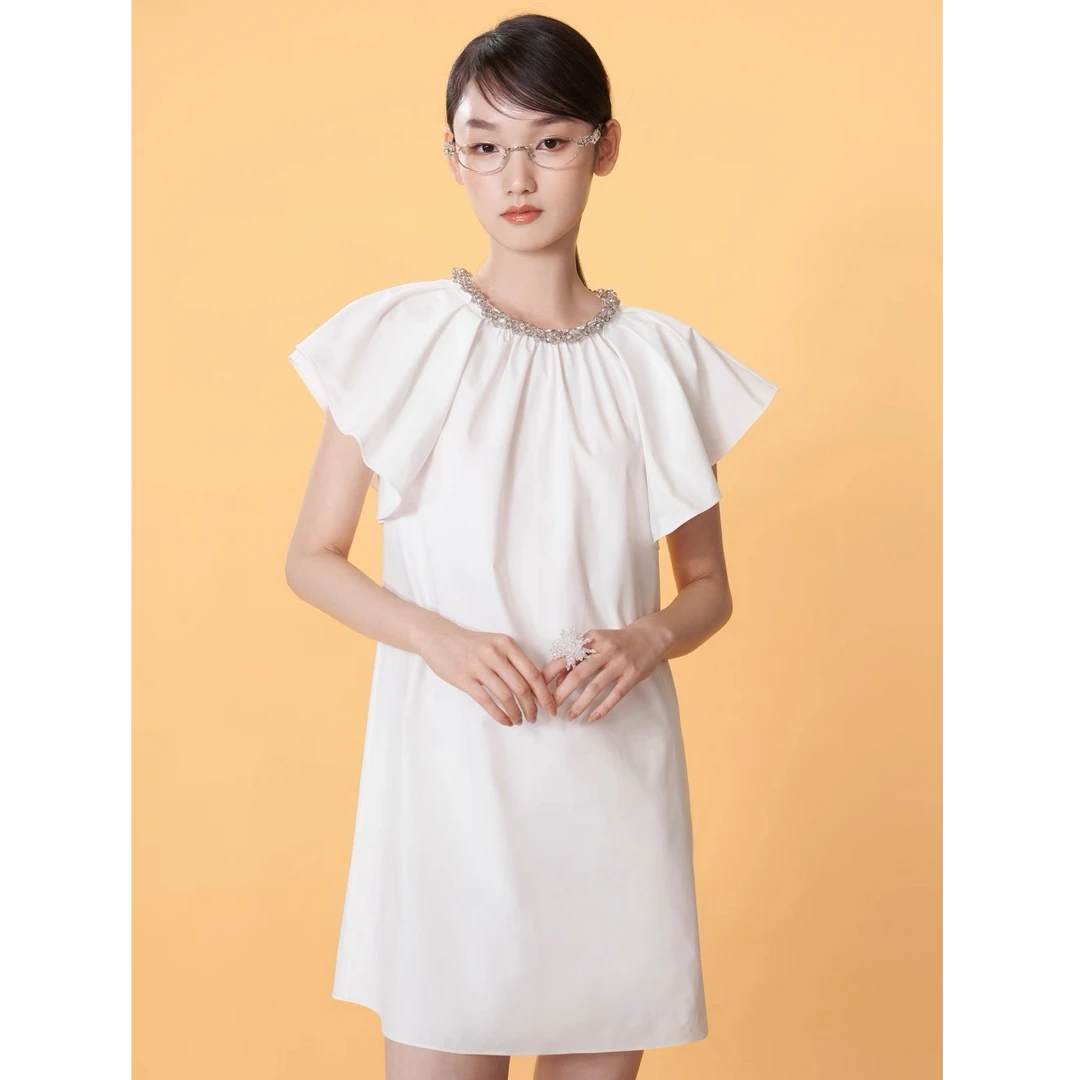 宽松显瘦裙子女2025夏季新款白色娃娃裙重工钉珠圆领荷叶边连衣裙
