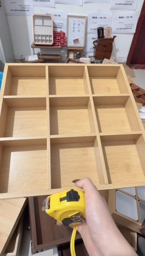 原木色九宫格微瑕拍下不退不换无售后