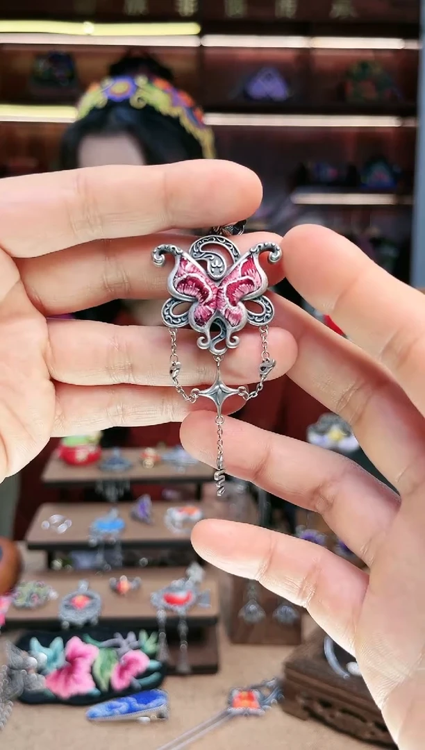 【闪购商品】织绣1706黔东南苗族刺绣