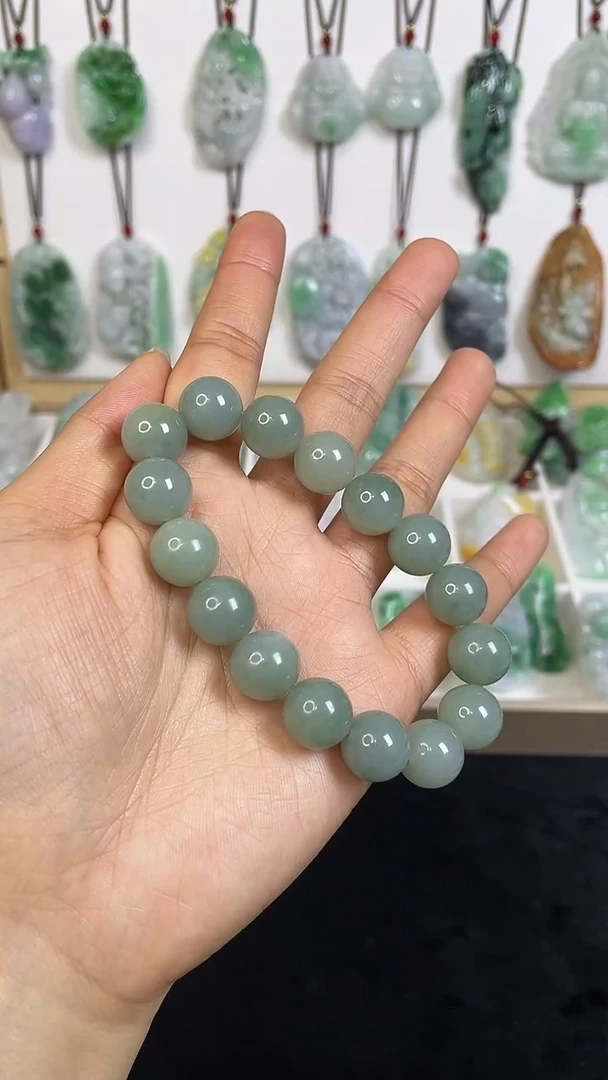 颈饰未镶嵌翡翠1