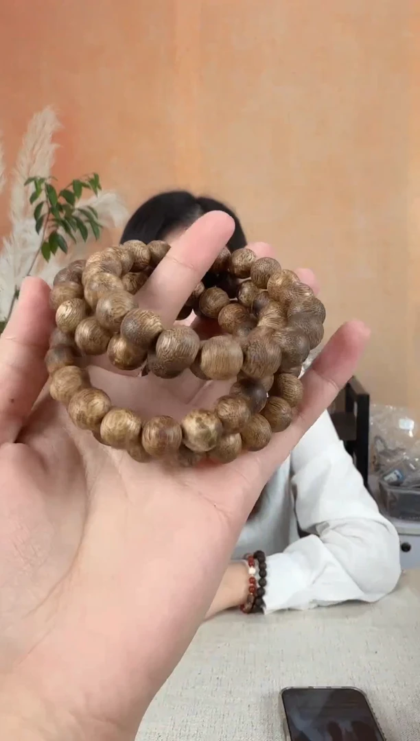 沉香沉香碎屑045沉香99沉圆珠单圈卡1.0多样性发其一