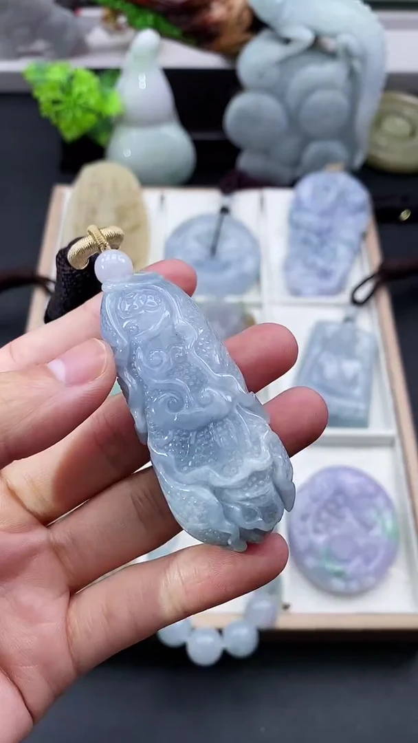 颈饰未镶嵌翡翠天然缅甸A货翡翠