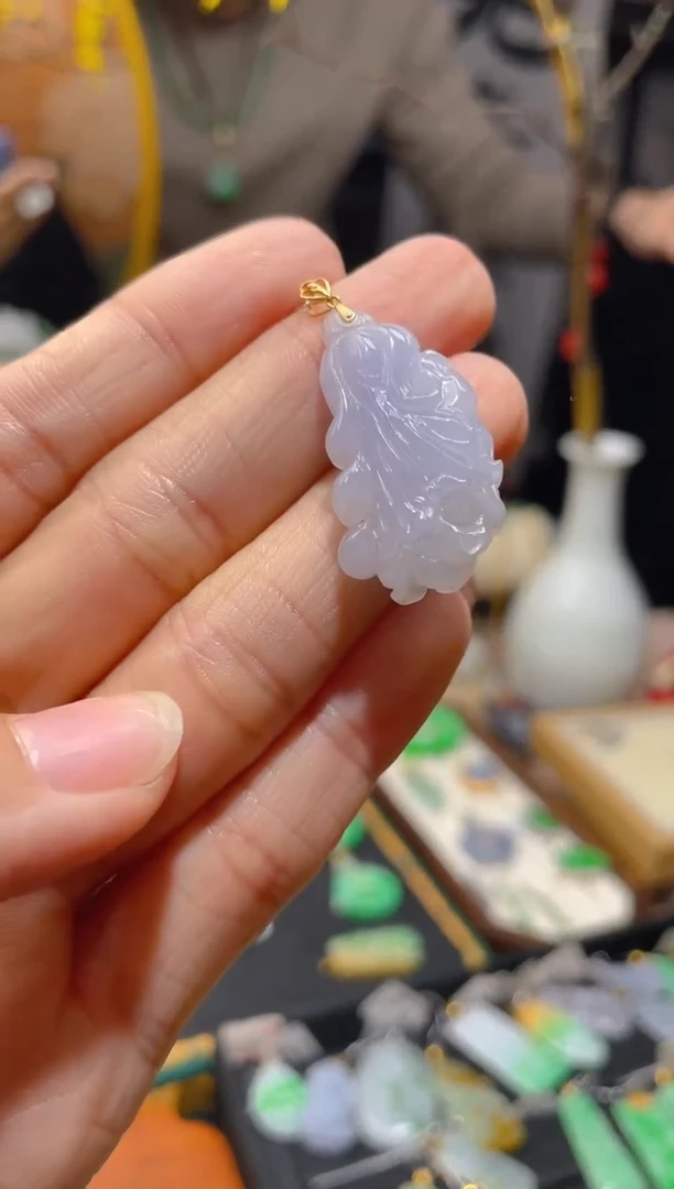 【闪购商品】翡翠颈饰18K金镶嵌假一赔三