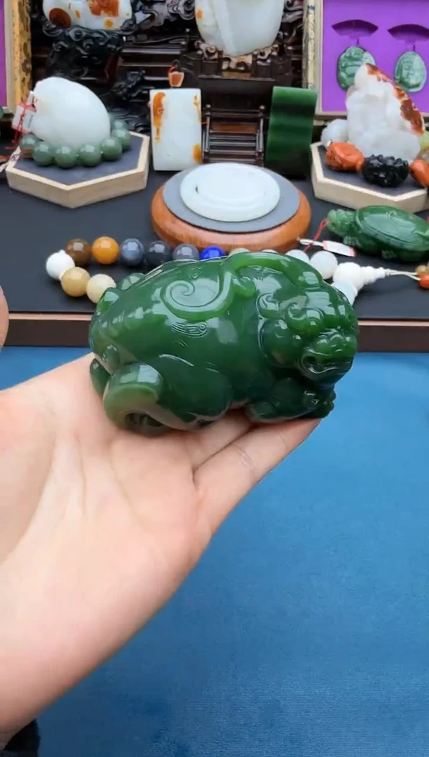 未镶嵌和田玉把件1