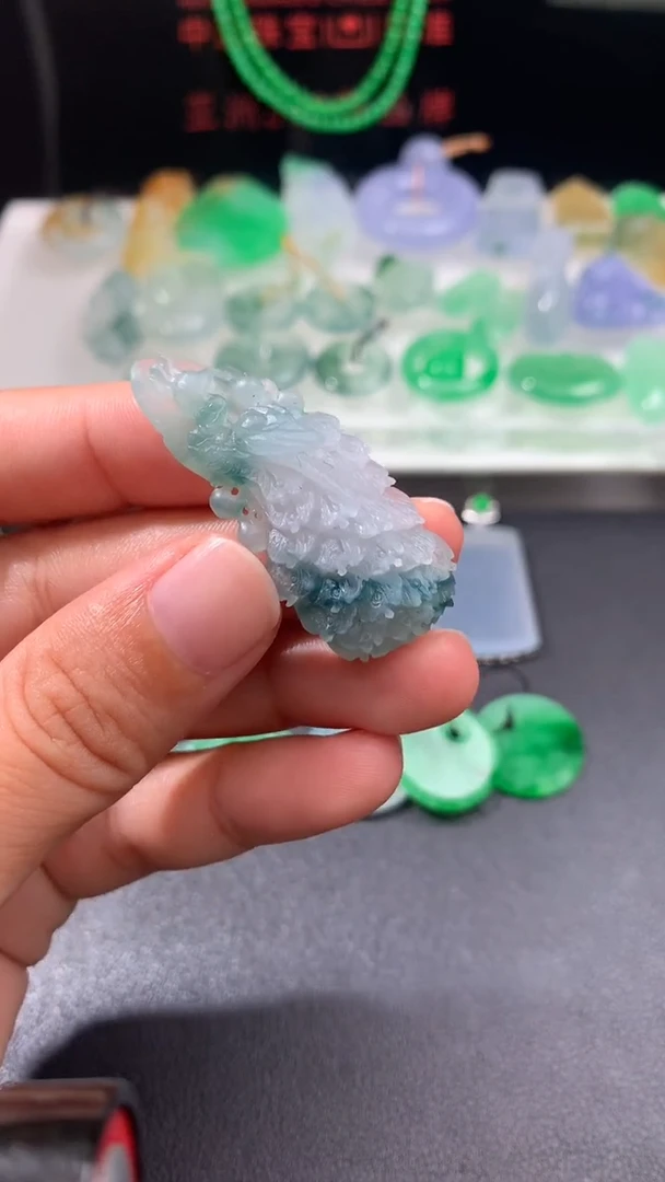 未镶嵌定制翡翠