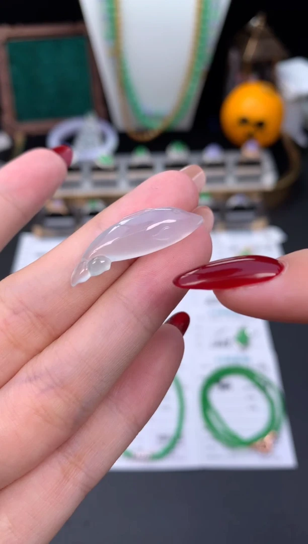 颈饰未镶嵌翡翠48小时鉴赏期 退货不扣服务费