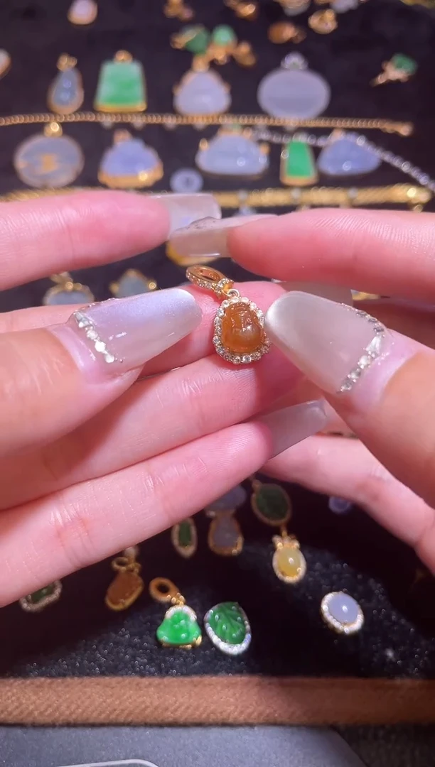 颈饰银S925镶嵌翡翠天然a货