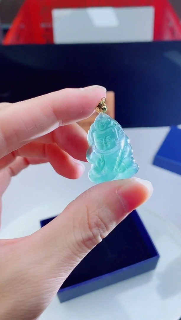 颈饰未镶嵌翡翠    ·