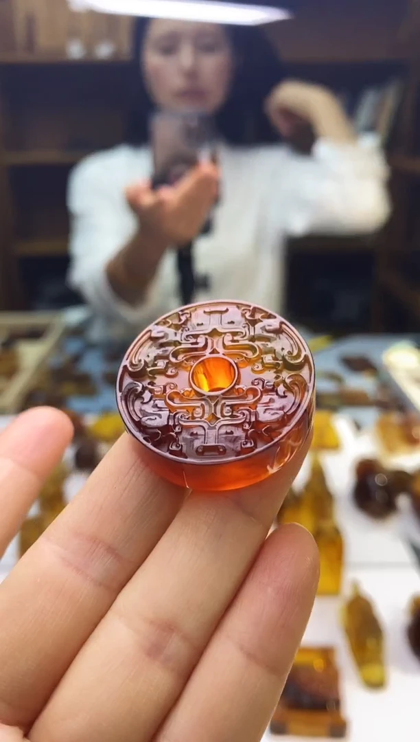 琥珀颈饰未镶嵌SN73-34（夔牛）