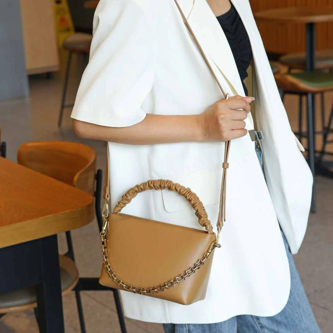 【YI CHEN】SKL-6905-饼干色-高定轻奢时尚百搭潮流女神包包