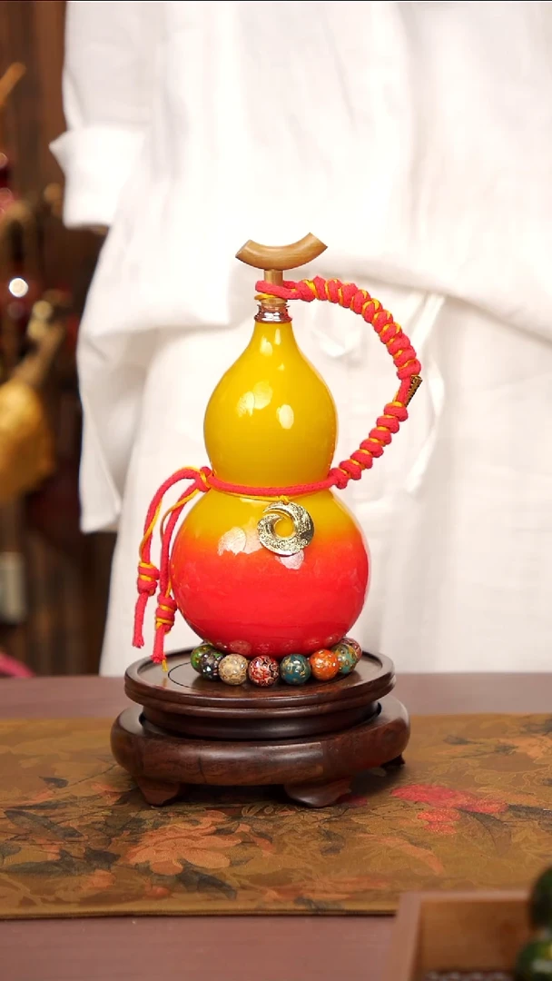 28易林漂漆酒葫芦------158