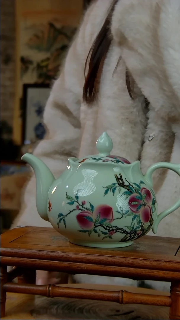 摆件陶绿稀土寿桃大茶壶