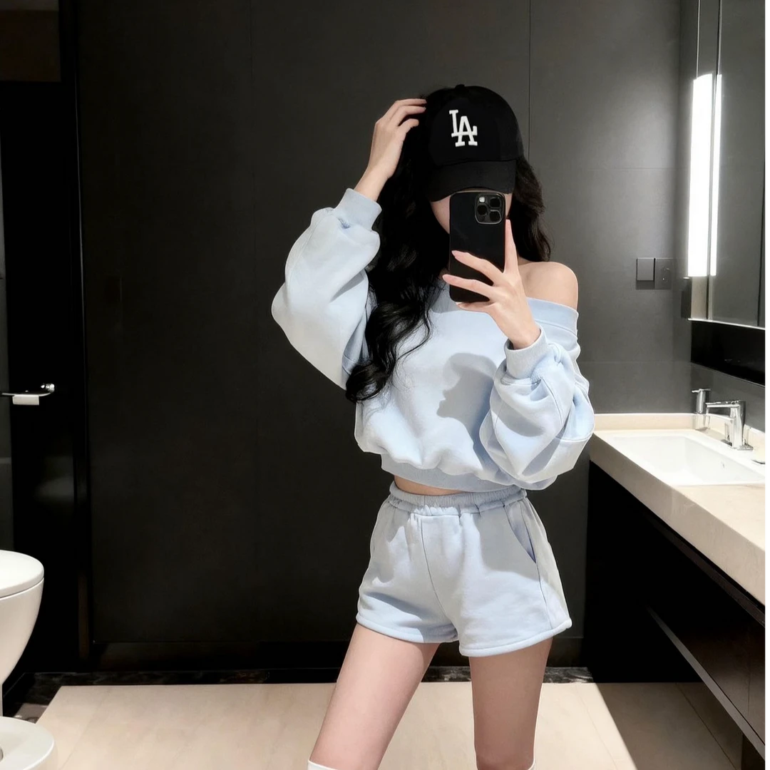 不规则斜肩两件套2025新款秋季宽松休闲上衣短裤休闲时尚套装女潮