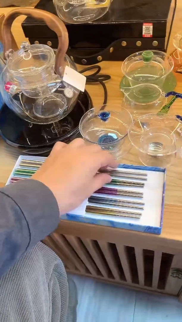 禾器/钛筷子。。。。。