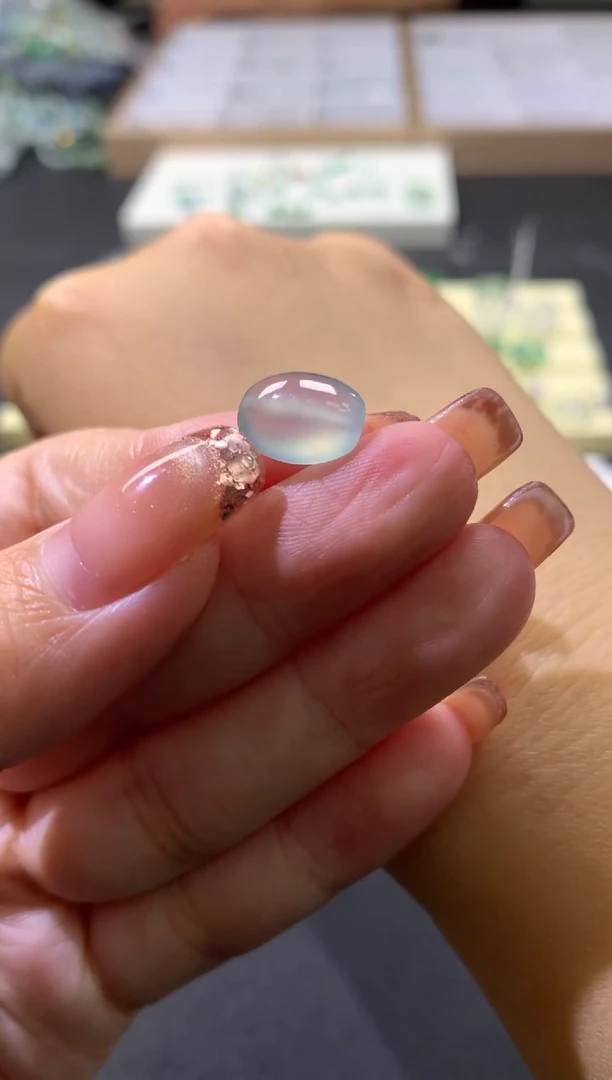 未镶嵌定制翡翠卡11.2*5.8*9mm