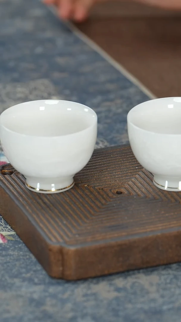 【冰种眉梢山水小杯对杯】【9西泠礼盒】