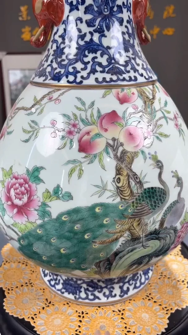 【闪购商品】官窑瓷画院377官窑瓷画院孔雀寿桃双耳樽