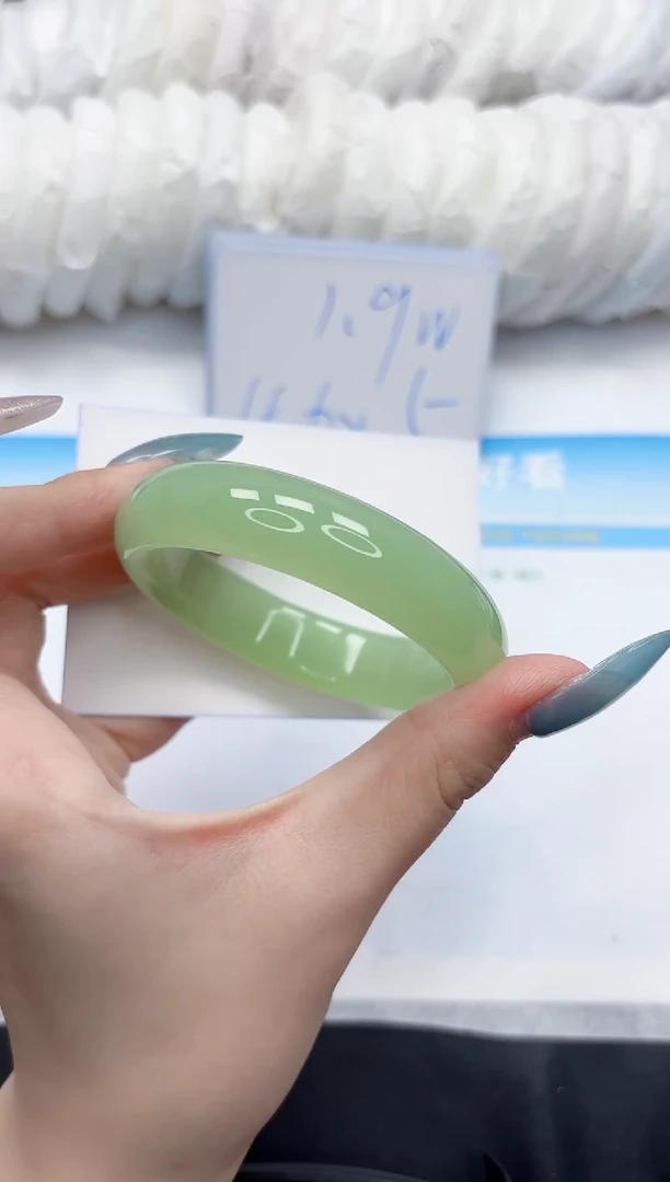 石英质玉手镯未镶嵌242-54