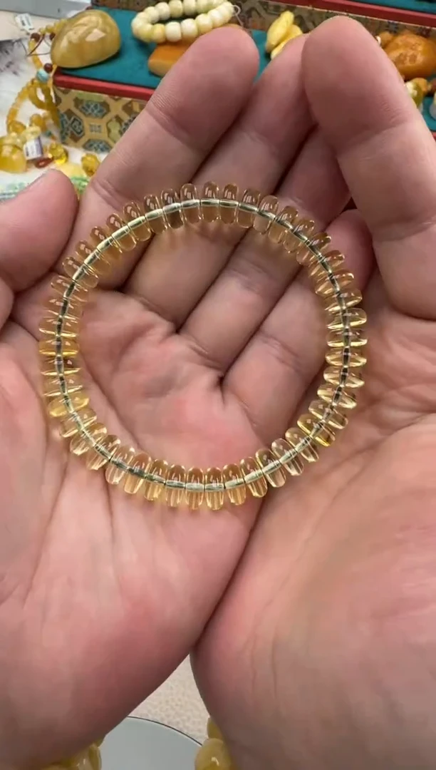 蜜蜡未镶嵌珠宝奇石HZ025