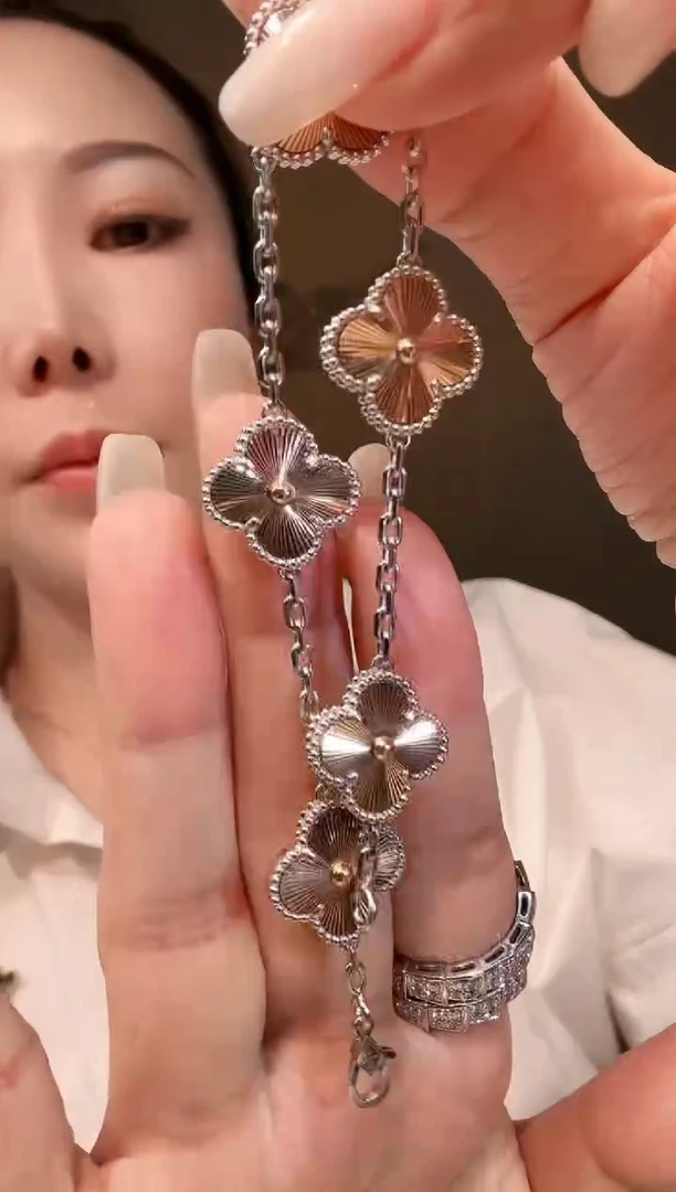 【闪购商品】钻石手链18K金镶嵌新款镭射